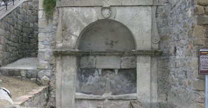 Fontana Vecchia